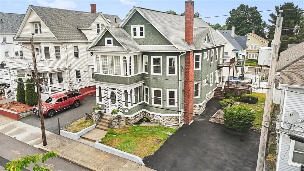 4 bed, 1 bath apartment for rent at 69 Nesmith Unit 69, Lawrence — photo 1 of 13