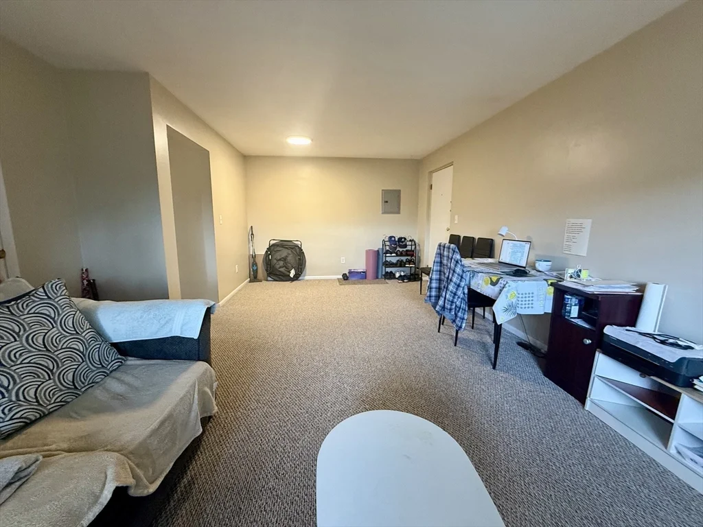 1 bed, 1 bath apartment for rent at 69 Newton St Unit 11, Waltham