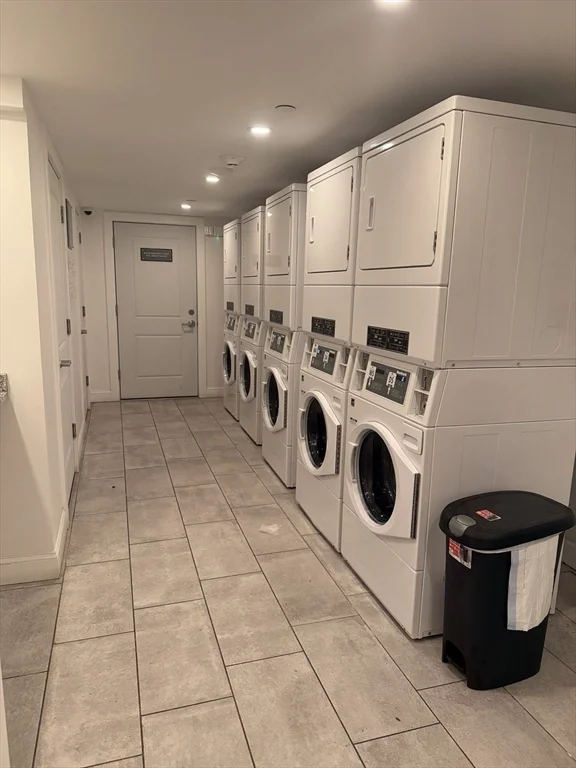 Studio bed, 1 bath apartment for rent at 69 North Common St Unit 3, Lynn — photo 15 of 15