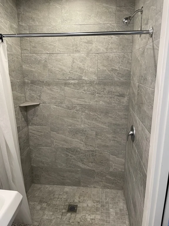 Studio bed, 1 bath apartment for rent at 69 North Common St Unit 3, Lynn — photo 11 of 15