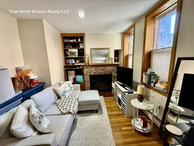 1 bed, 1 bath apartment for rent at 69 Margin St Unit 2, North End — photo 2 of 8