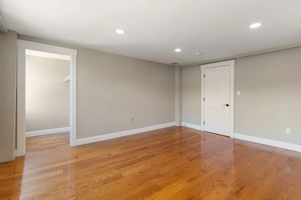 2 bed, 1 bath apartment for rent at 69 North St Unit 69, Hingham — photo 12 of 15