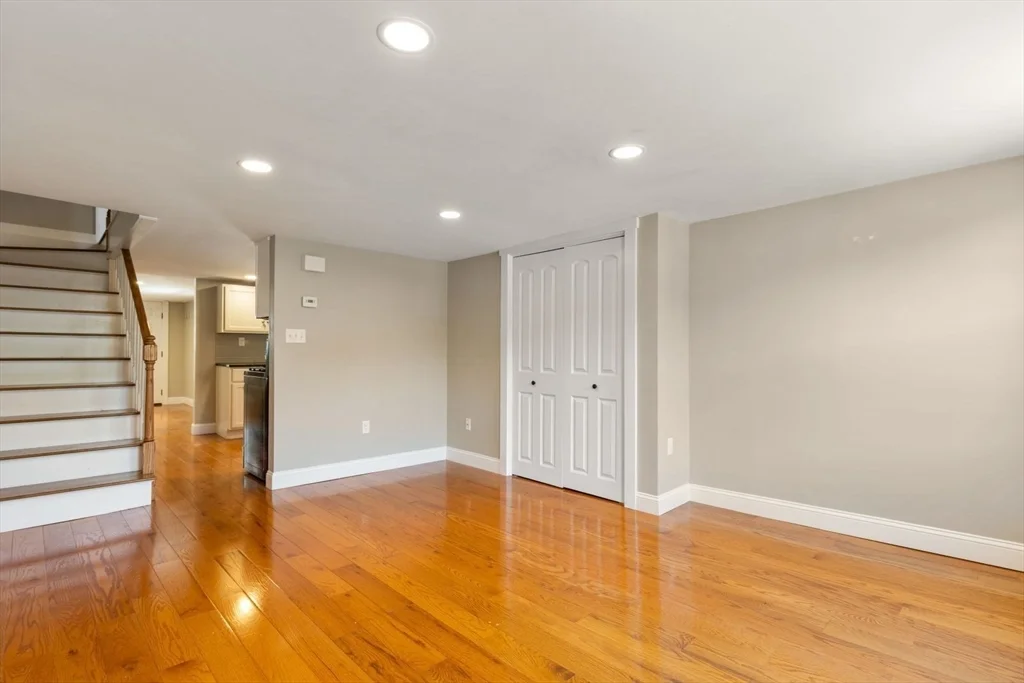 2 bed, 1 bath apartment for rent at 69 North St Unit 69, Hingham — photo 7 of 15
