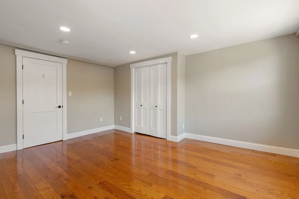 2 bed, 1 bath apartment for rent at 69 North St Unit 69, Hingham — photo 13 of 15