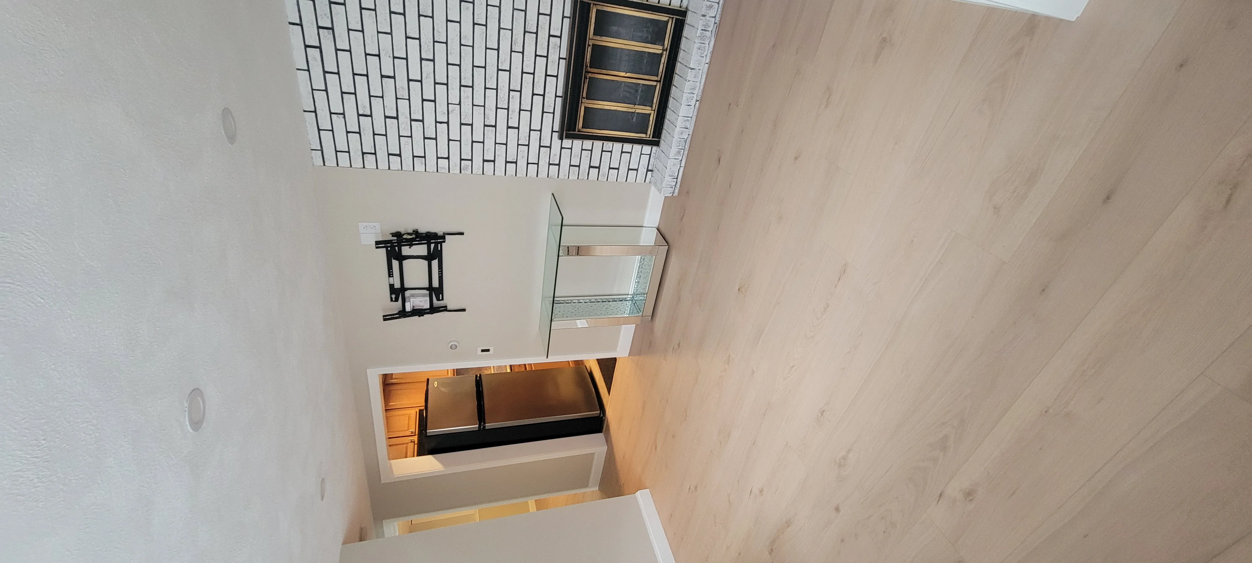 2 bed, 1 bath apartment for rent at 69 Nyack St Unit B, Watertown — photo 3 of 12