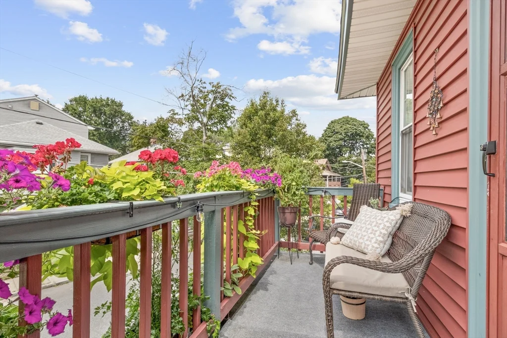 3 bed, 1 bath apartment for rent at 69 Orchard Unit 69, Medford Hillside — photo 1 of 11