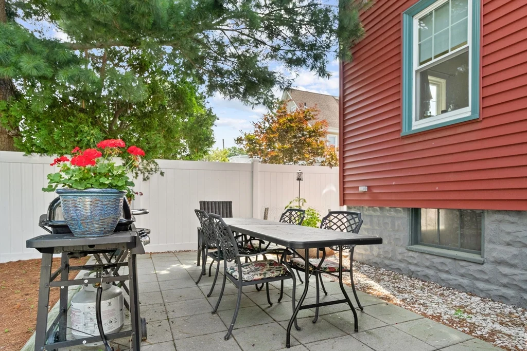 3 bed, 1 bath apartment for rent at 69 Orchard Unit 69, Medford Hillside — photo 11 of 11