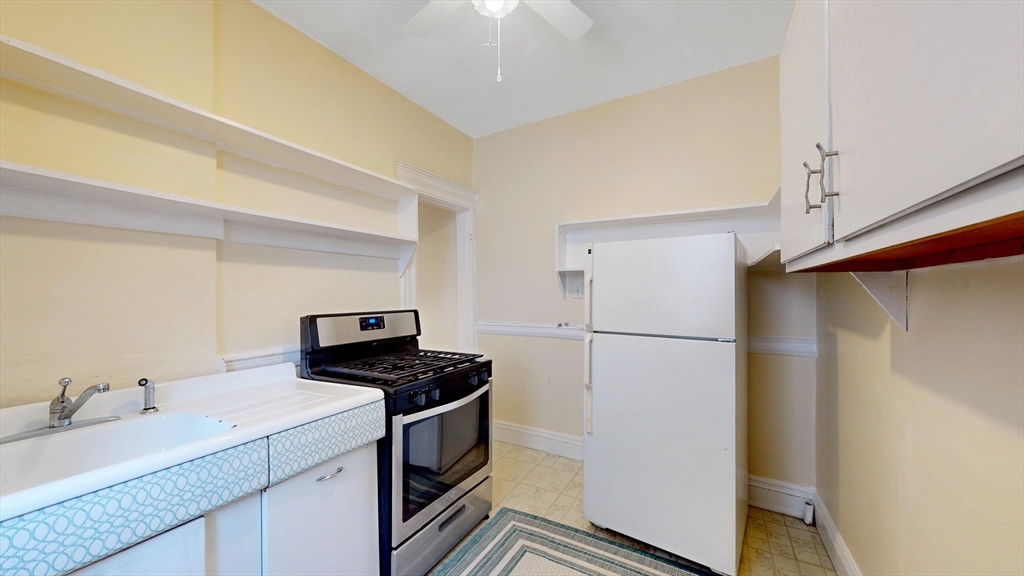 Studio bed, 1 bath apartment for rent at 69 Park Dr Unit 23, Fenway — photo 6 of 21