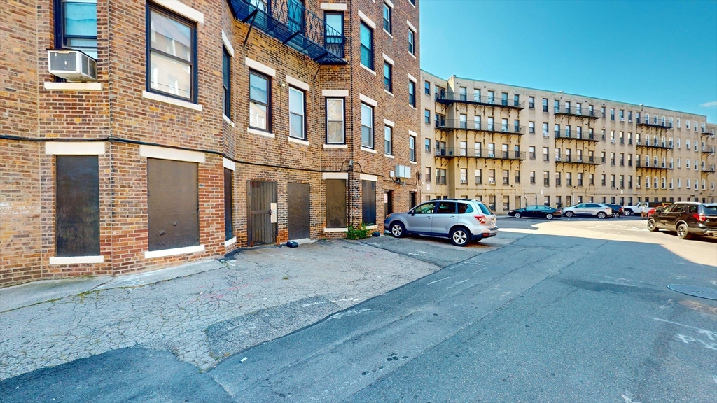 Studio bed, 1 bath apartment for rent at 69 Park Dr Unit 23, Fenway — photo 10 of 21