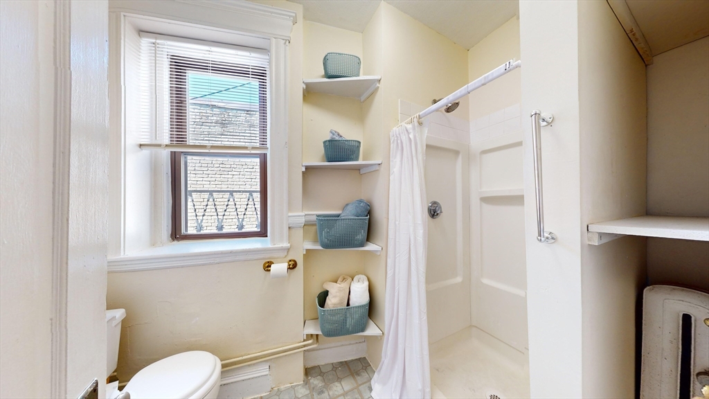 Studio bed, 1 bath apartment for rent at 69 Park Dr Unit 23, Fenway — photo 7 of 21