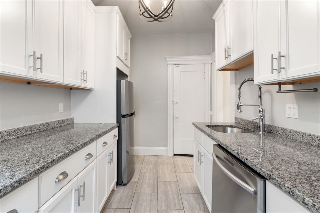 1 bed, 1 bath apartment for rent at 69 Park Dr Unit 8, Boston — photo 7 of 10