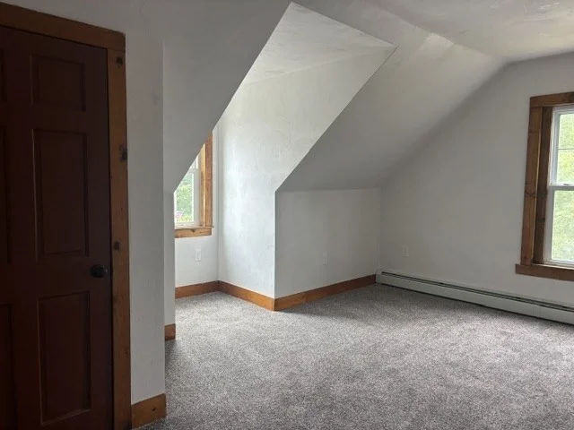 3 bed, 1 bath apartment for rent at 69 Petersham Rd Unit B, Hardwick — photo 9 of 14