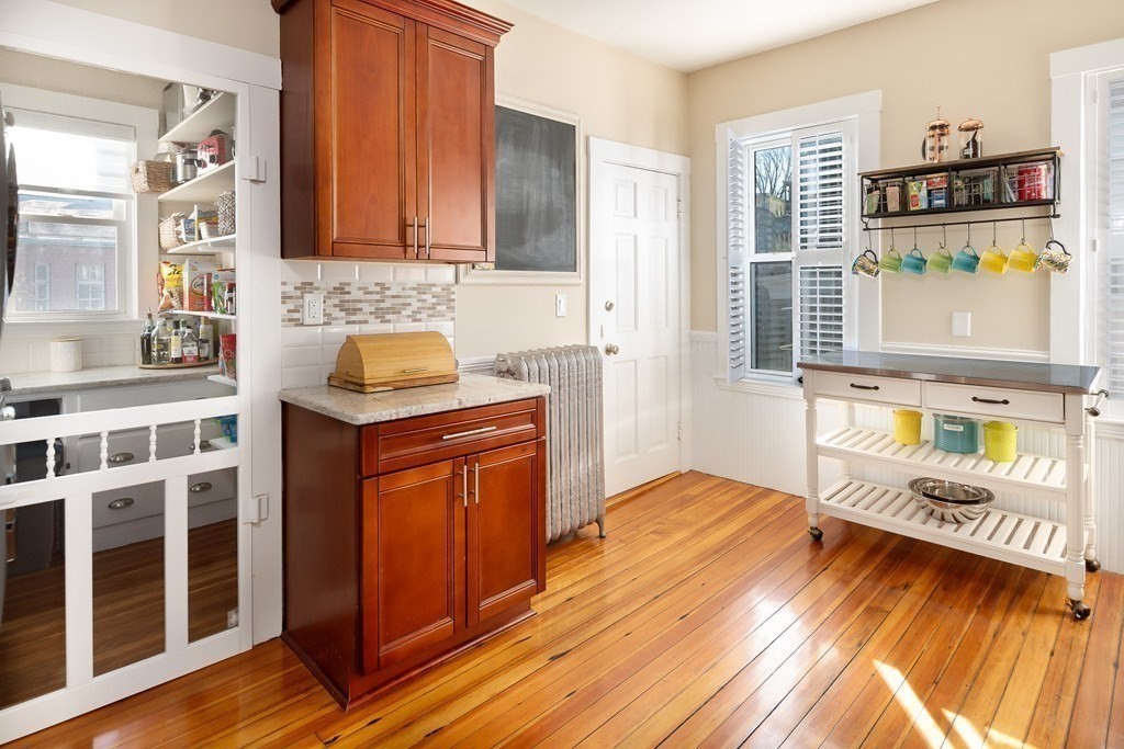 2 bed, 1 bath apartment for rent at 69 Pleasant St Unit 3, Dorchester — photo 3 of 12