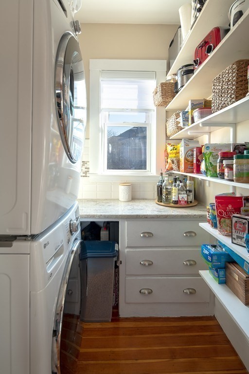 2 bed, 1 bath apartment for rent at 69 Pleasant St Unit 3, Dorchester — photo 4 of 12