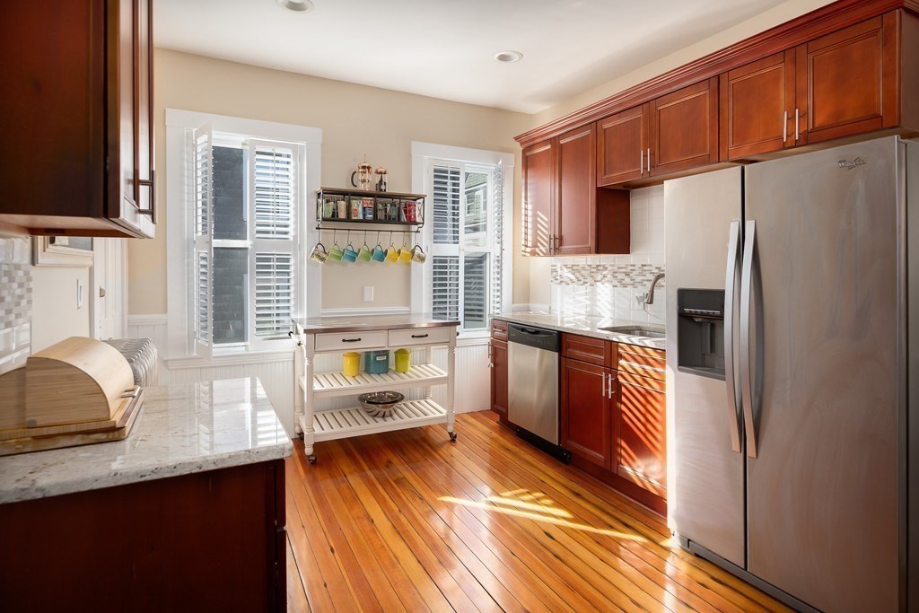2 bed, 1 bath apartment for rent at 69 Pleasant St Unit 3, Dorchester