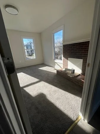 3 bed, 1 bath apartment for rent at 69 Prescott Unit 1, Lancaster — photo 3 of 8