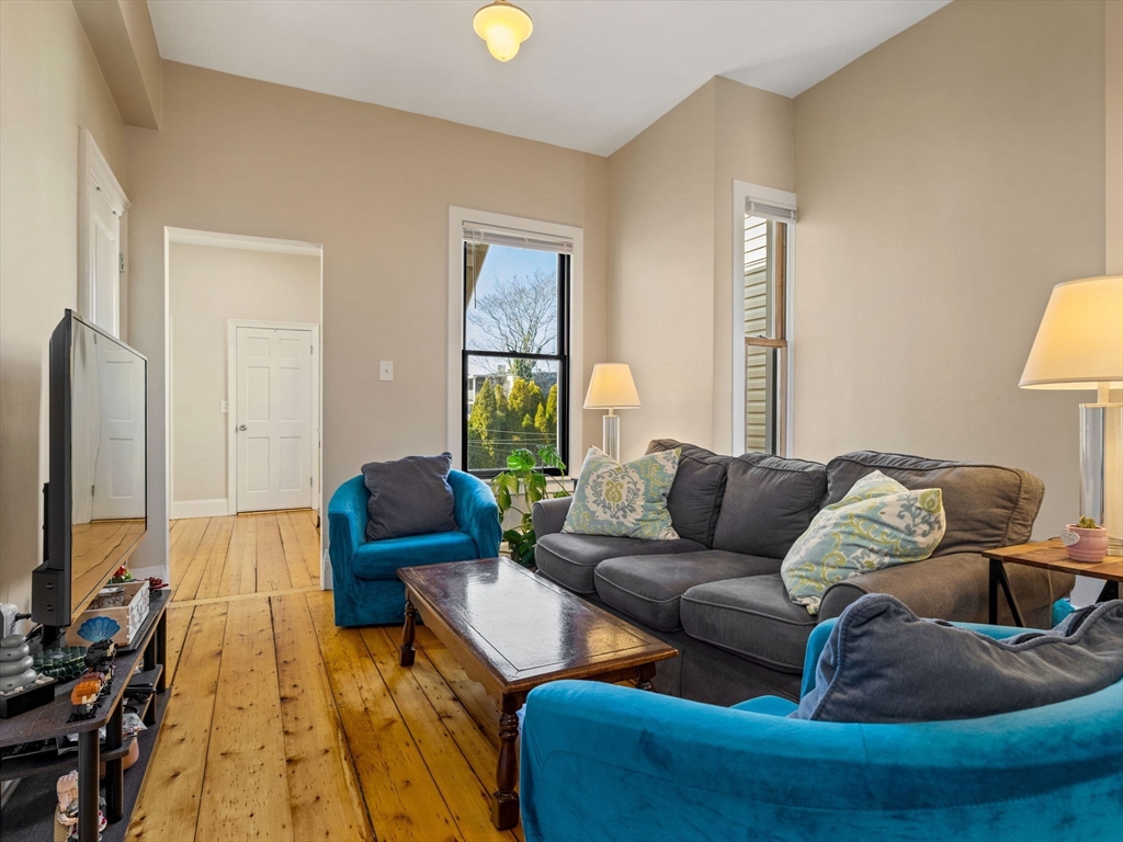 2 bed, 1 bath apartment for rent at 69 Putnam St Unit 2, East Boston — photo 4 of 16