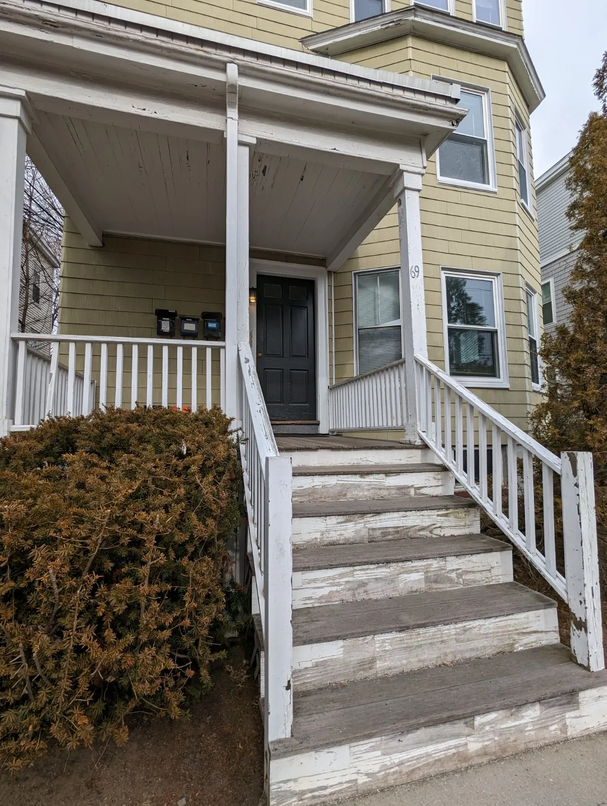 1 bed, 1 bath apartment for rent at 69 Raymond Ave Unit 1, Teele Square — photo 15 of 16