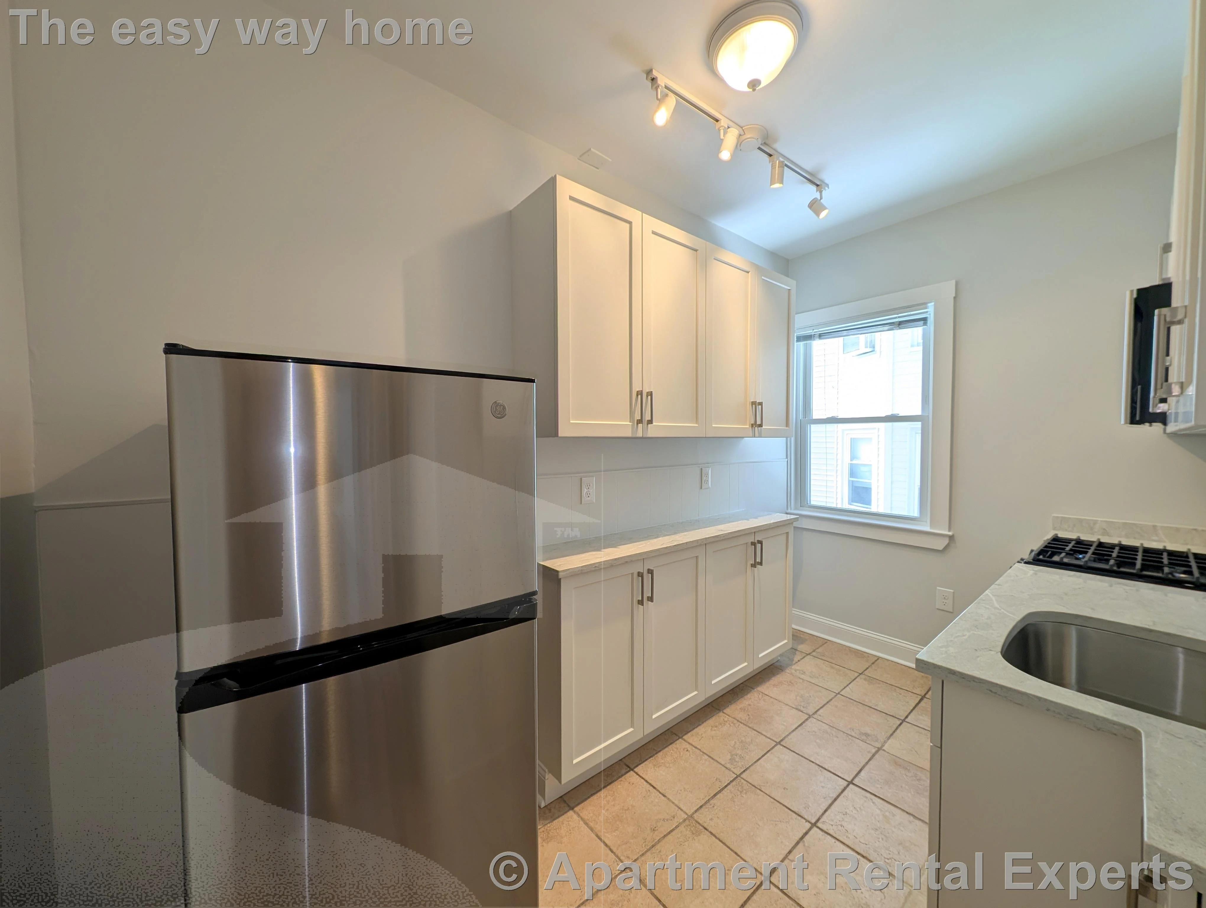 2 bed, 1 bath apartment for rent at 69 Raymond Ave Unit 1R, Tufts — photo 2 of 12