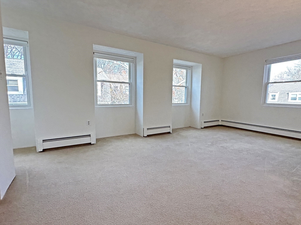 3 bed, 1 bath apartment for rent at 69 Saco St Unit 69, Newton Upper Falls — photo 15 of 19