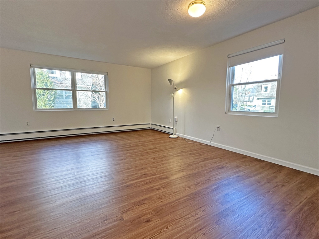 3 bed, 1 bath apartment for rent at 69 Saco St Unit 69, Newton Upper Falls — photo 9 of 19