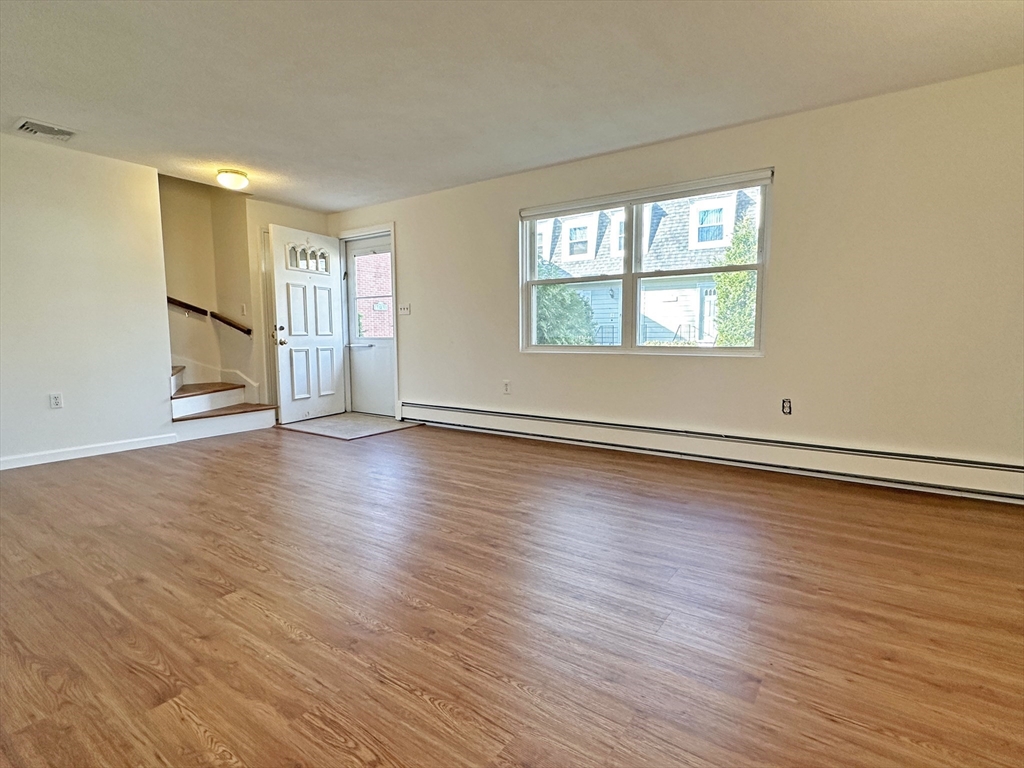 3 bed, 1 bath apartment for rent at 69 Saco St Unit 69, Newton Upper Falls — photo 8 of 19