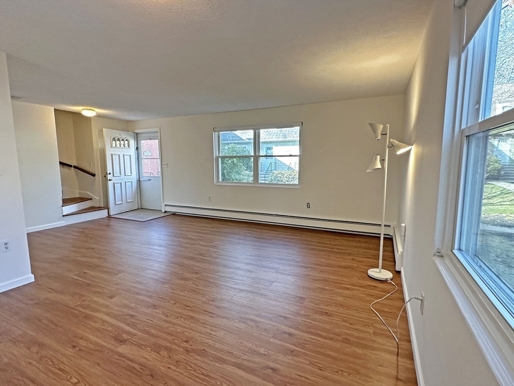 3 bed, 1 bath apartment for rent at 69 Saco St Unit 69, Newton Upper Falls — photo 11 of 19