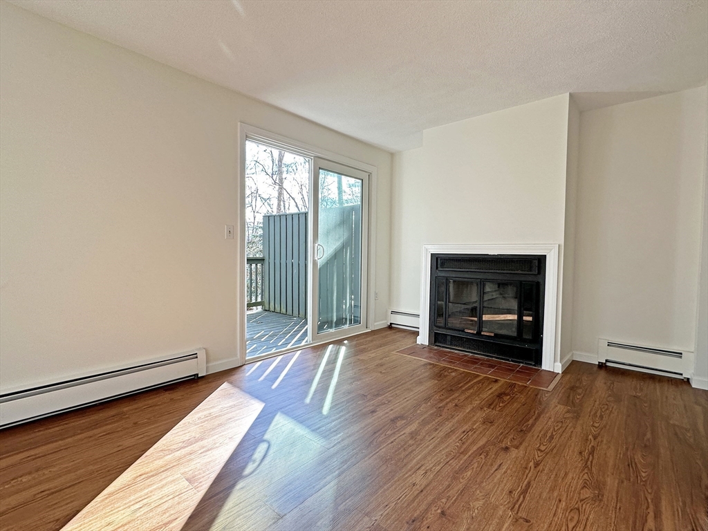 3 bed, 1 bath apartment for rent at 69 Saco St Unit 69, Newton Upper Falls — photo 6 of 19
