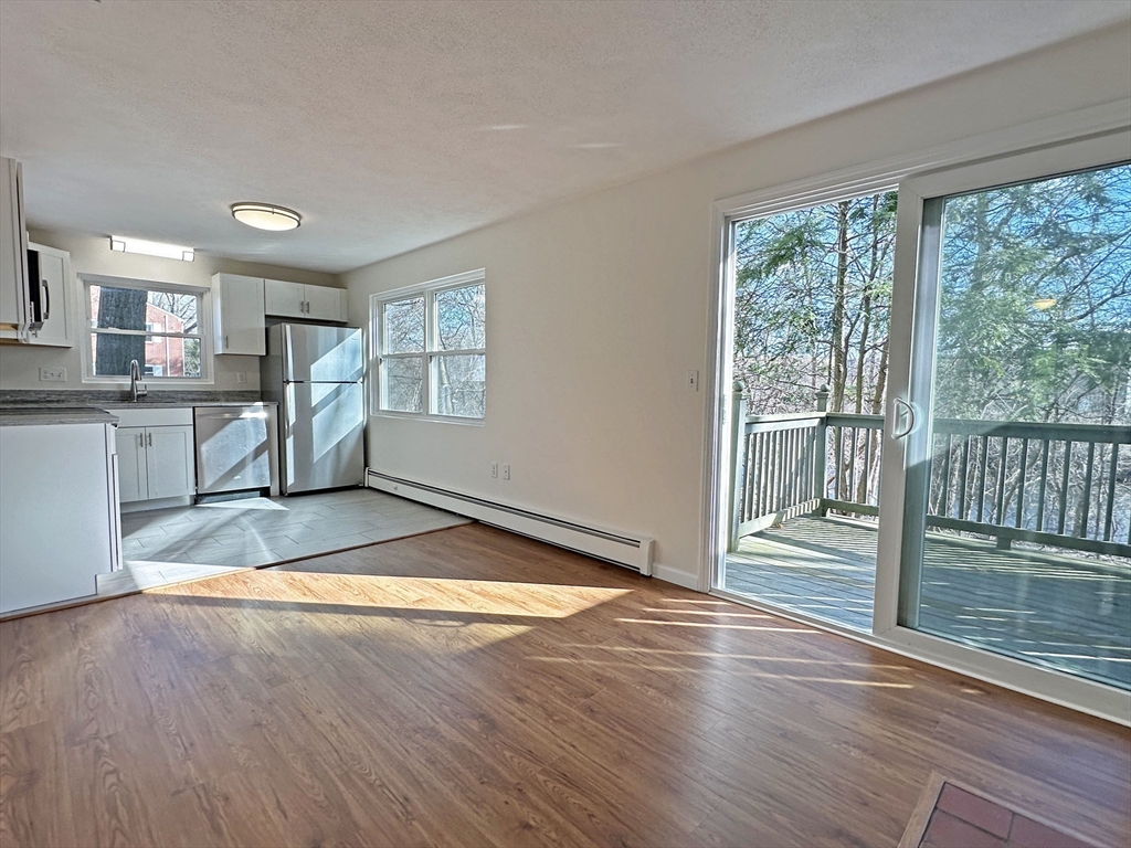 3 bed, 1 bath apartment for rent at 69 Saco St Unit 69, Newton Upper Falls — photo 4 of 19
