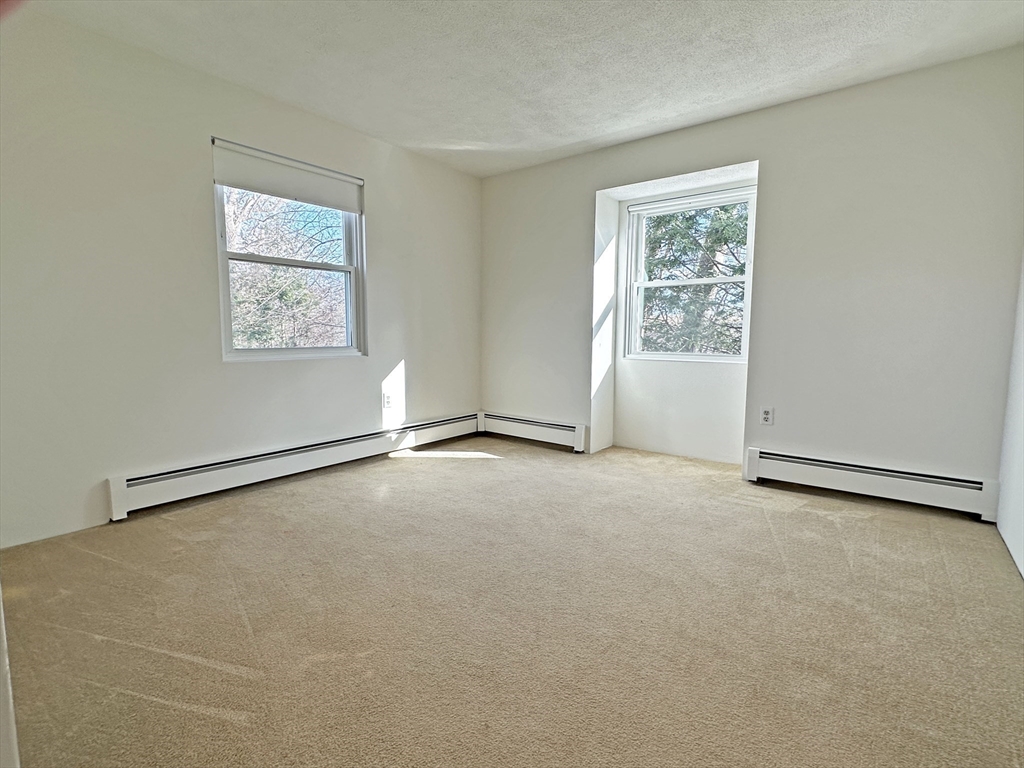 3 bed, 1 bath apartment for rent at 69 Saco St Unit 69, Newton Upper Falls — photo 16 of 19