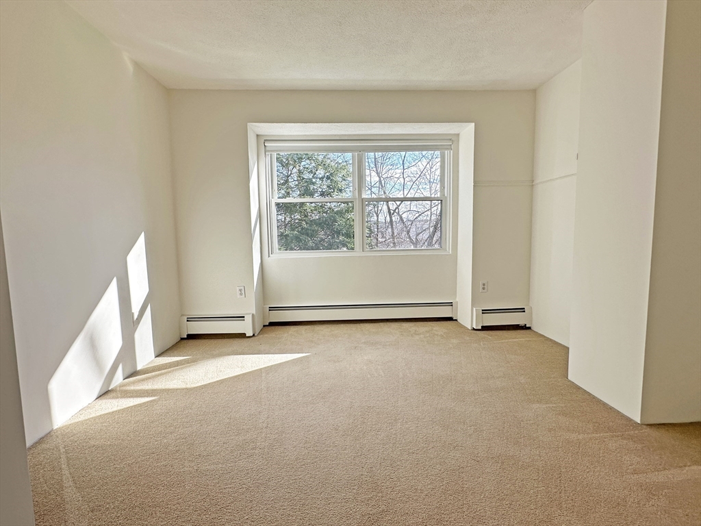 3 bed, 1 bath apartment for rent at 69 Saco St Unit 69, Newton Upper Falls — photo 13 of 19