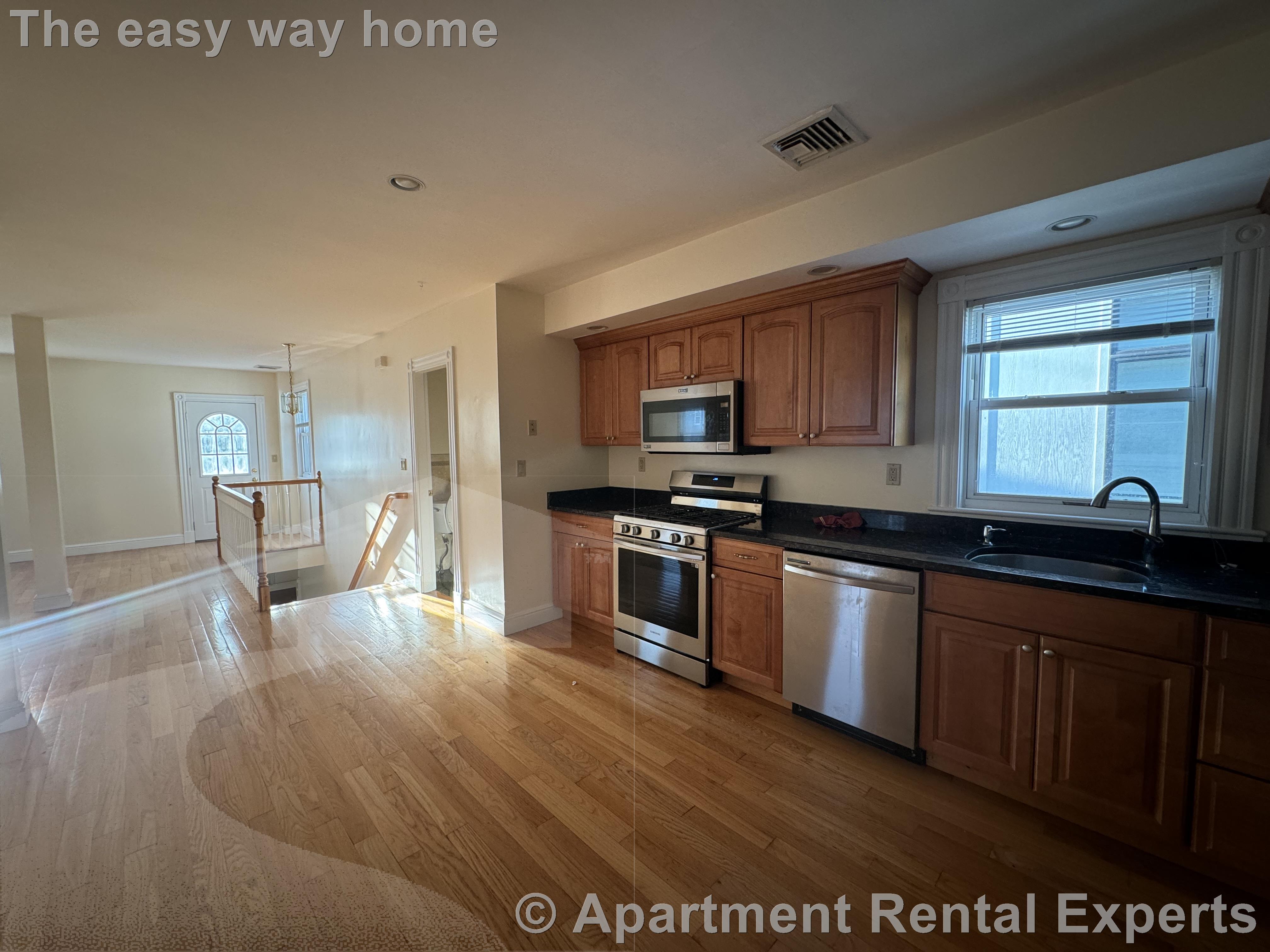 3 bed, 2 bath apartment for rent at 69 School St Unit 2, Union Square — photo 3 of 25