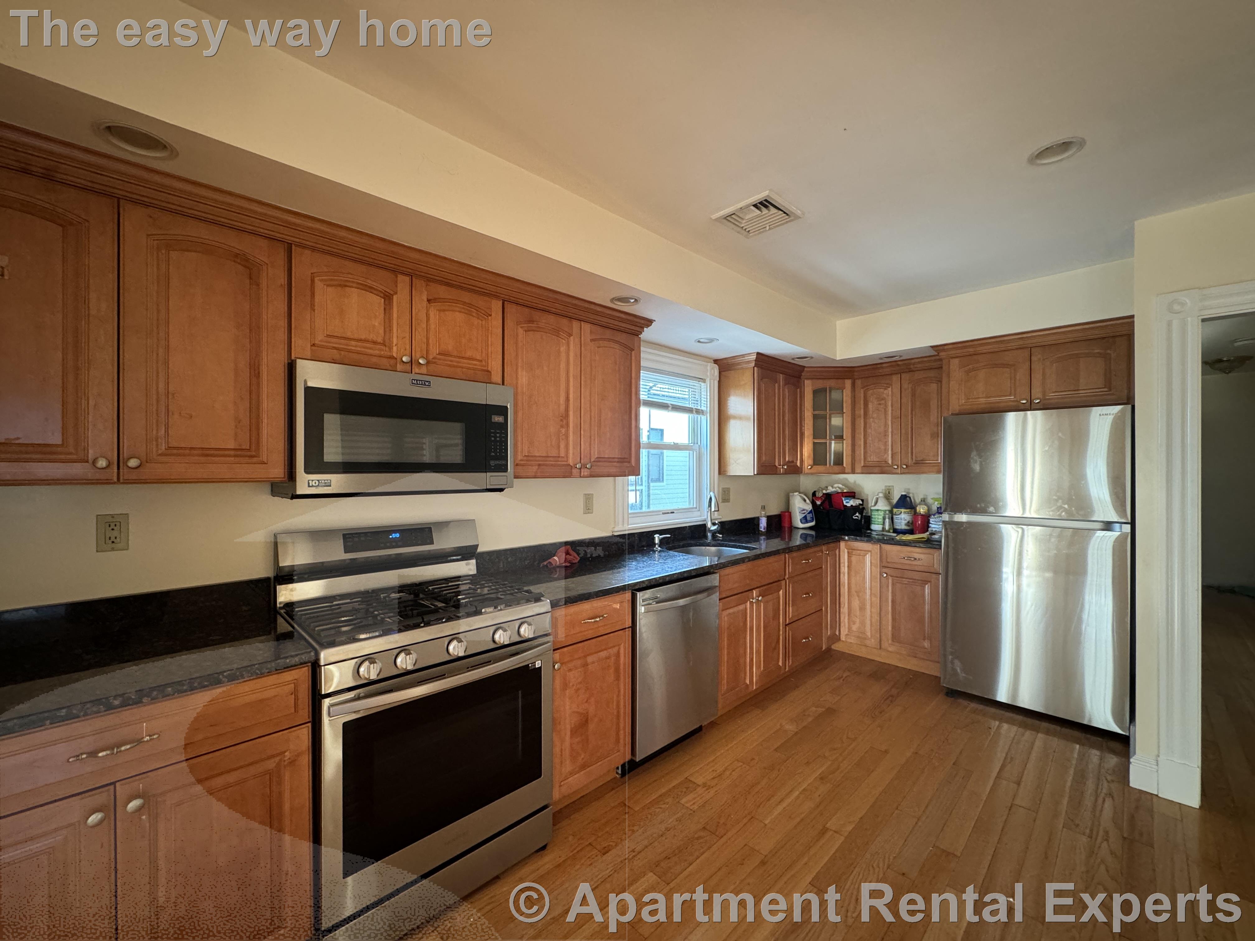 3 bed, 2 bath apartment for rent at 69 School St Unit 2, Union Square — photo 1 of 25