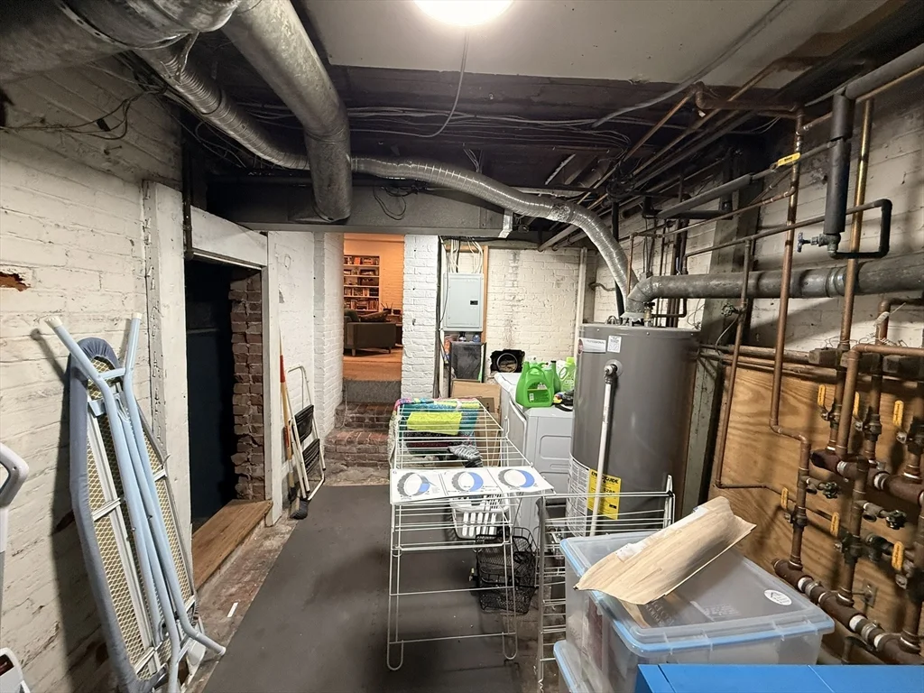 2 bed, 1 bath apartment for rent at 69 Seaverns Ave Unit 1, Jamaica Plain — photo 30 of 32