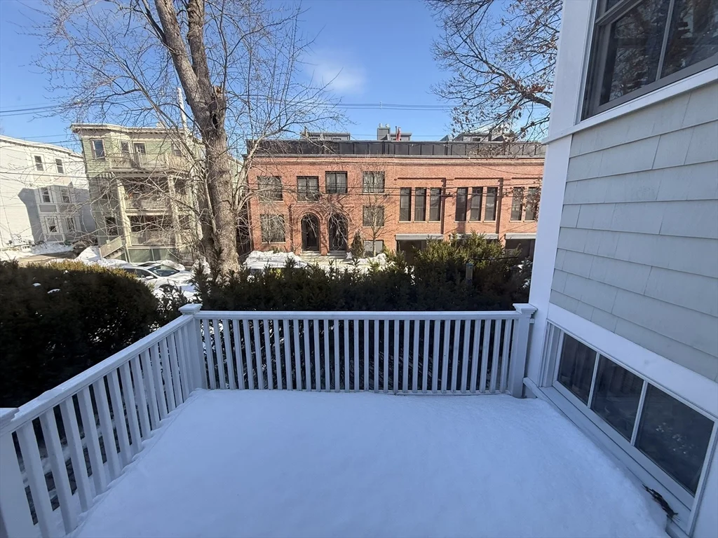 2 bed, 1 bath apartment for rent at 69 Seaverns Ave Unit 1, Jamaica Plain — photo 6 of 32