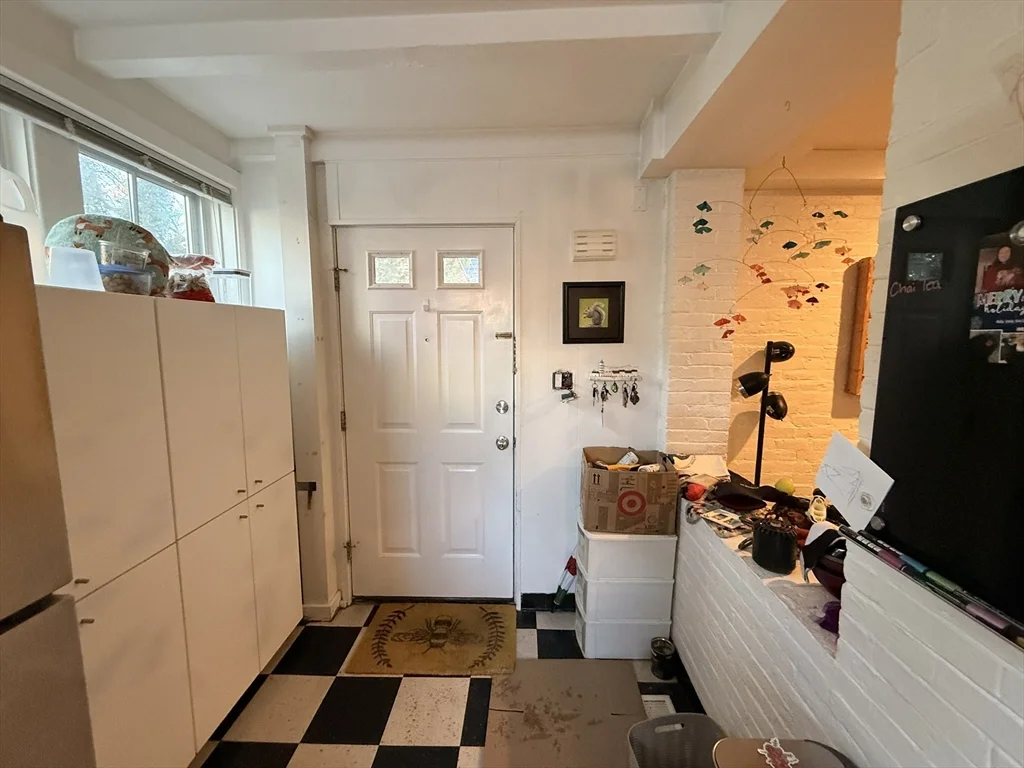 2 bed, 1 bath apartment for rent at 69 Seaverns Ave Unit 1, Jamaica Plain — photo 12 of 32