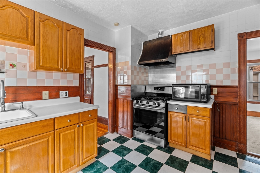 3 bed, 1 bath apartment for rent at 69 Shepton St Unit 2, Dorchester — photo 16 of 16