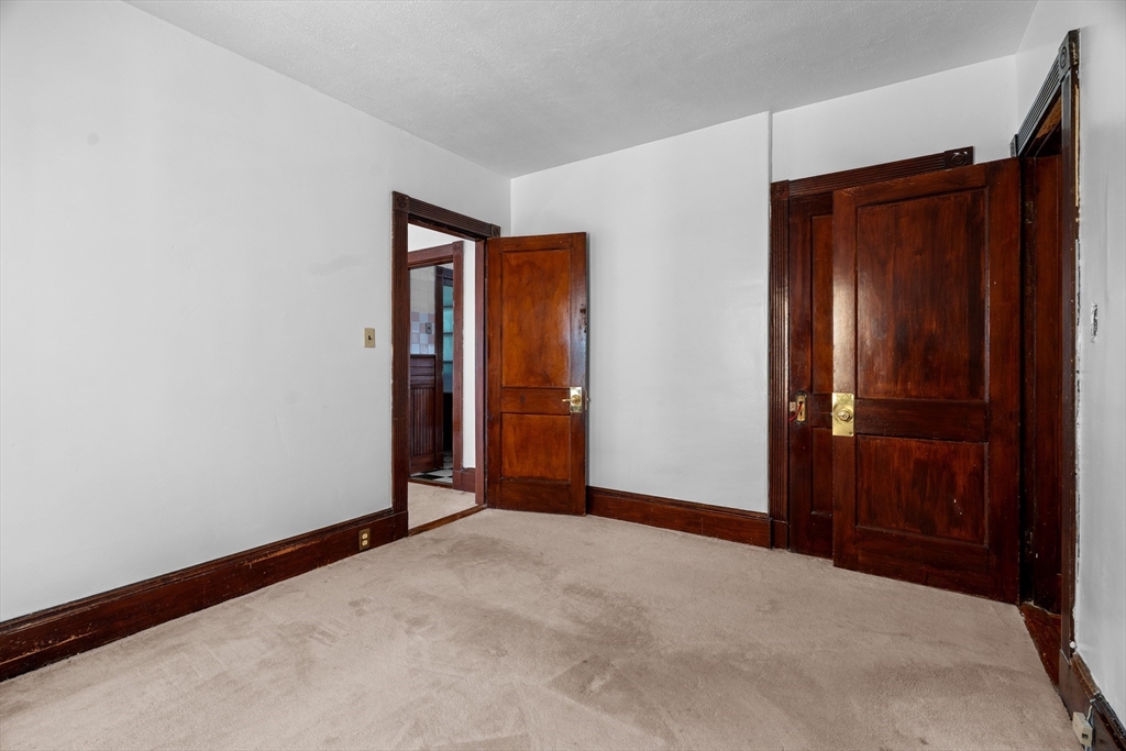 3 bed, 1 bath apartment for rent at 69 Shepton St Unit 2, Dorchester — photo 10 of 16