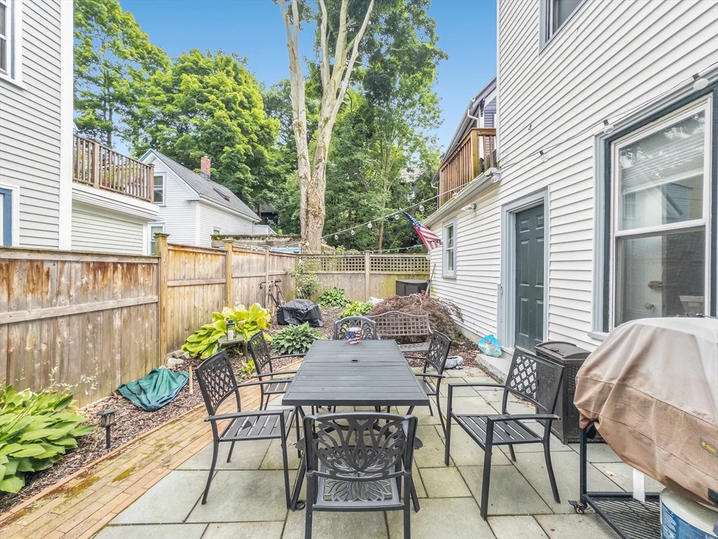 2 bed, 1 bath apartment for rent at 69 Spring Park Ave Unit 1, Jamaica Plain — photo 23 of 27