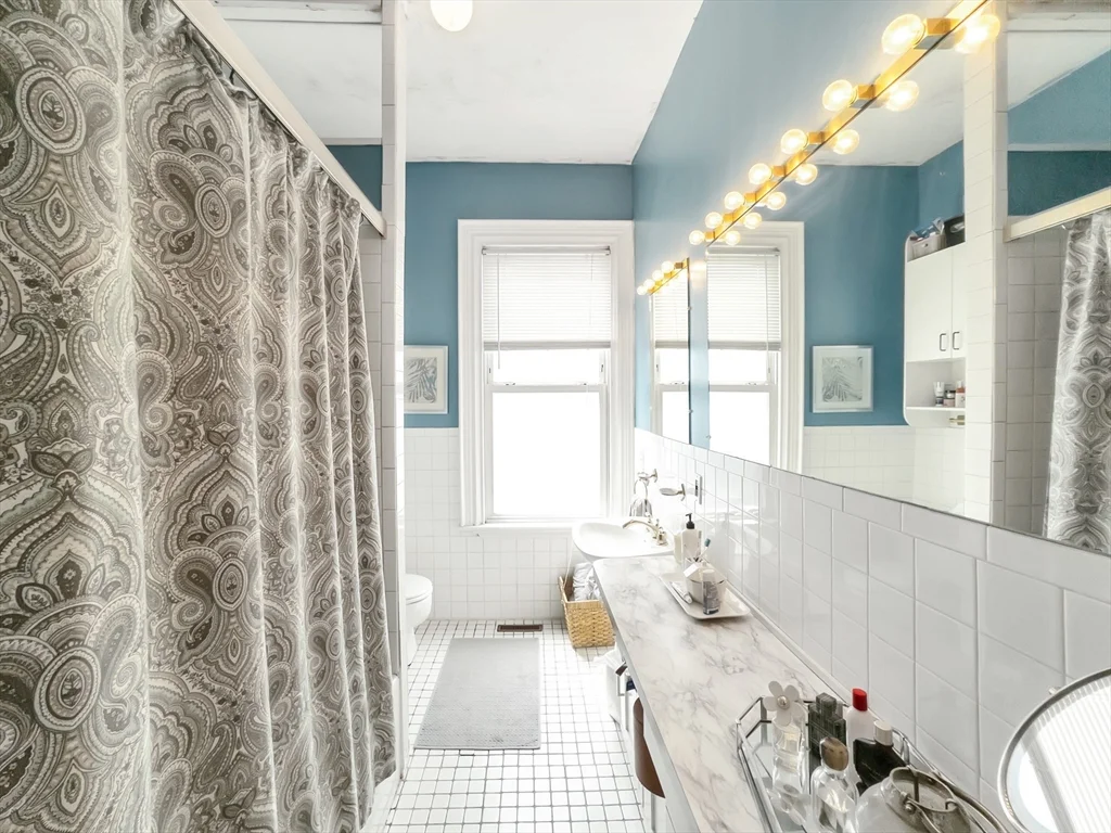 2 bed, 1 bath apartment for rent at 69 Spring Park Ave Unit 1, Jamaica Plain — photo 5 of 27