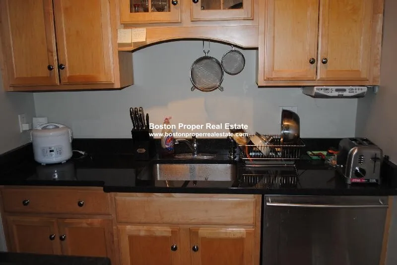2 bed, 1 bath apartment for rent at 69 Strathmore Rd Unit 2, Brighton — photo 7 of 10