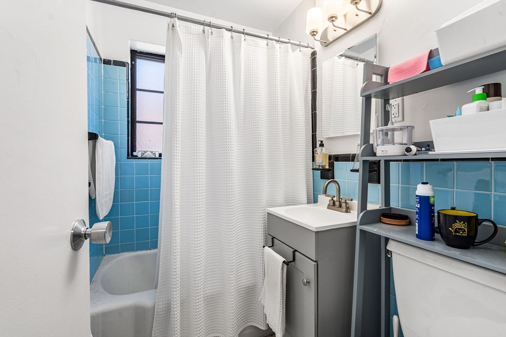 2 bed, 1 bath apartment for rent at 69 Strathmore Unit 3, Brighton — photo 10 of 16