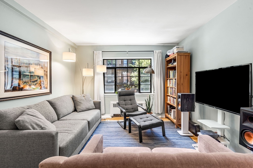 2 bed, 1 bath apartment for rent at 69 Strathmore Unit 3, Brighton