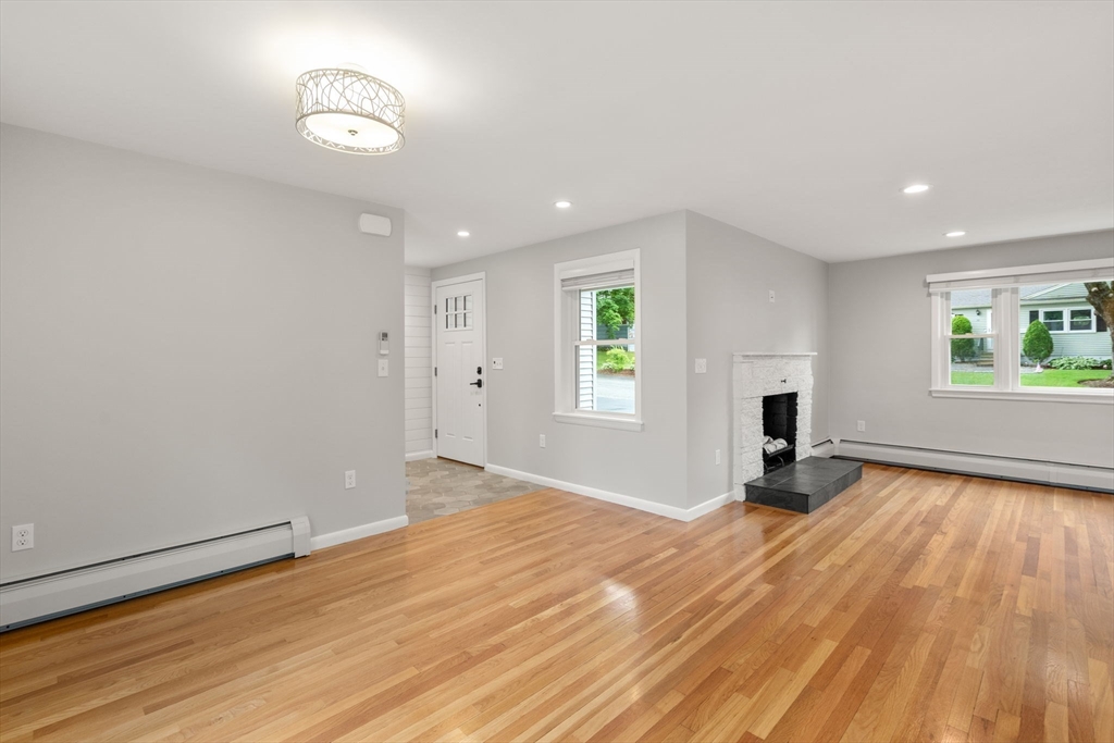 3 bed, 1 bath apartment for rent at 69 Summit Ave Unit 0, Marlborough — photo 11 of 31