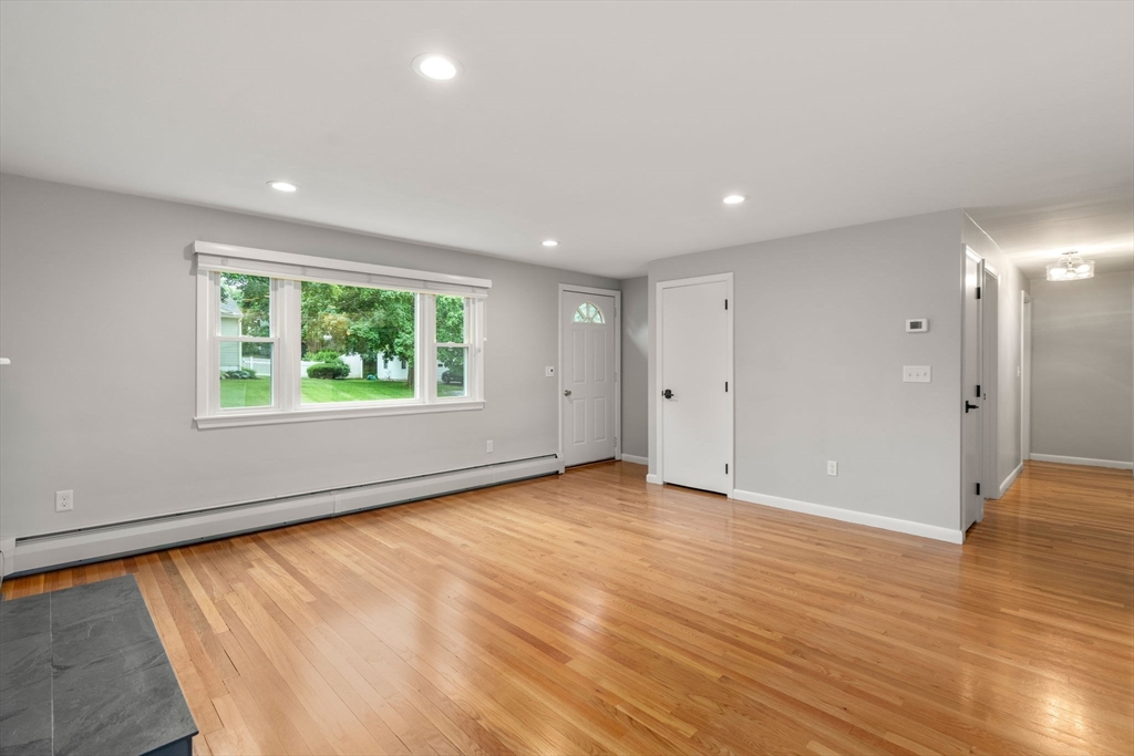 3 bed, 1 bath apartment for rent at 69 Summit Ave Unit 0, Marlborough — photo 10 of 31