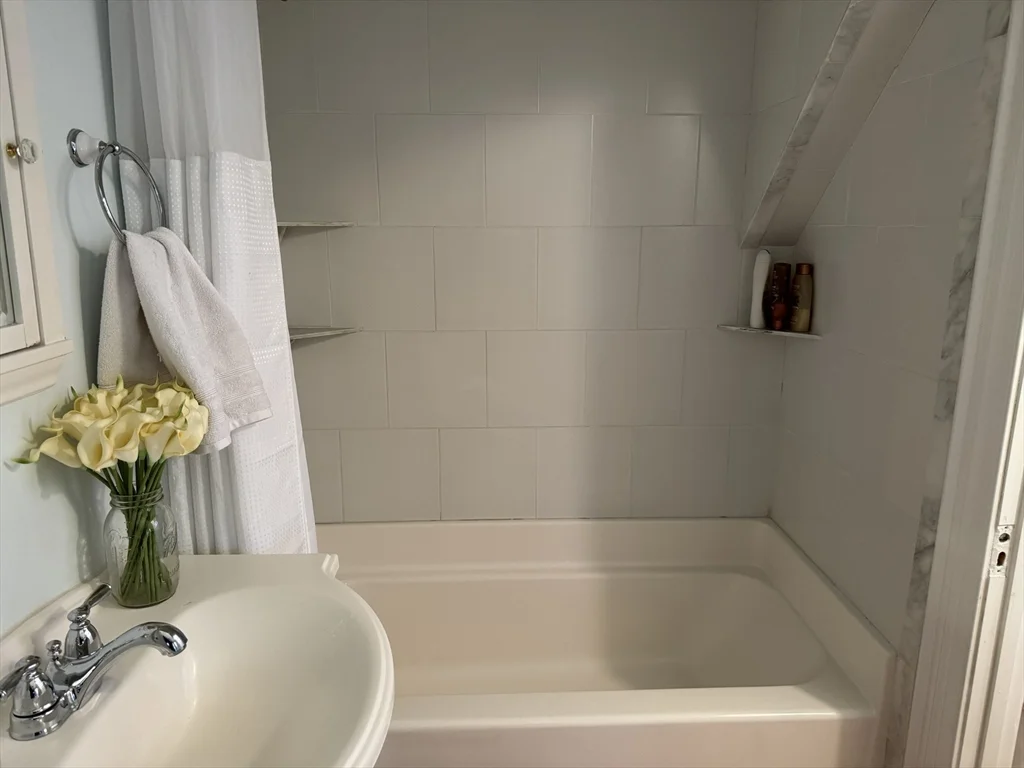 2 bed, 2 bath apartment for rent at 69 Walnut St Unit 1, Prospect Hill — photo 10 of 16