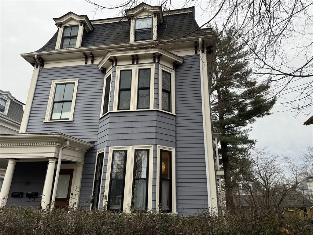 2 bed, 2 bath apartment for rent at 69 Walnut St Unit 1, Prospect Hill — photo 14 of 16