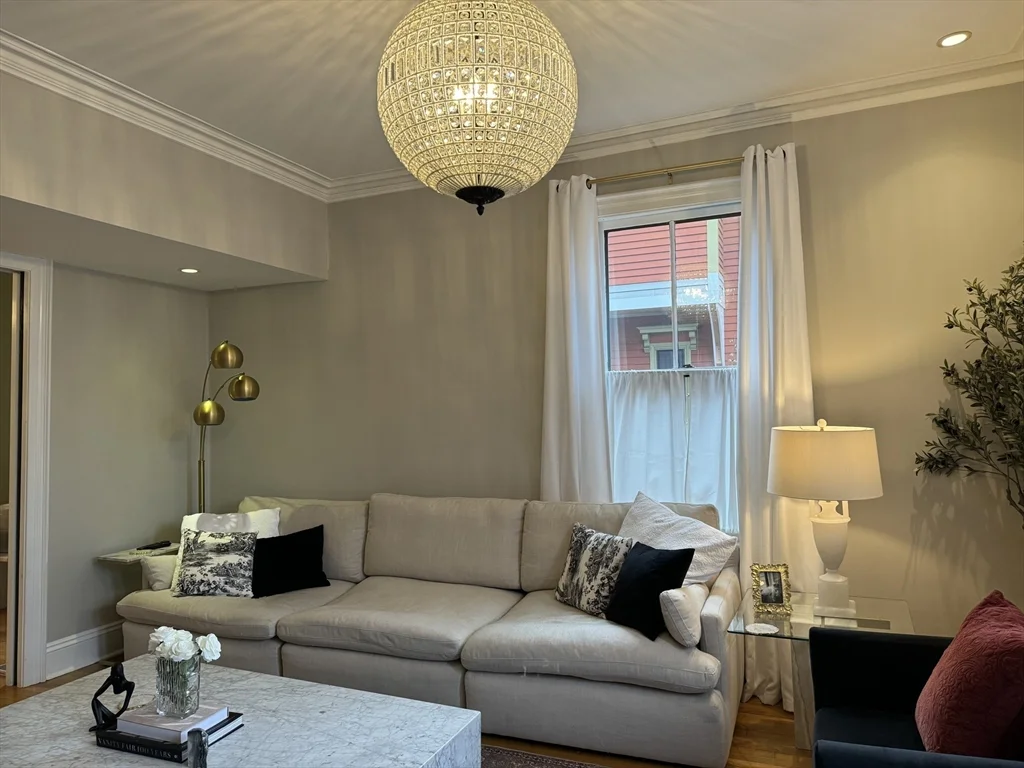 2 bed, 2 bath apartment for rent at 69 Walnut St Unit 1, Prospect Hill — photo 4 of 16