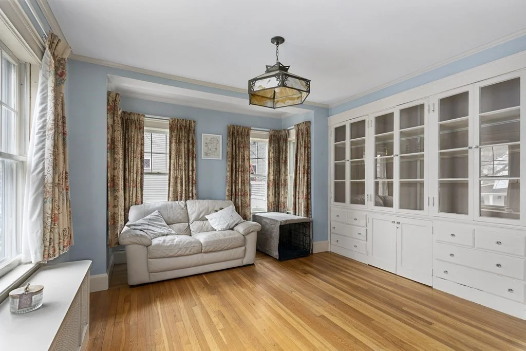 3 bed, 1 bath apartment for rent at 69 Westminster Ave, Arlington Heights — photo 5 of 11