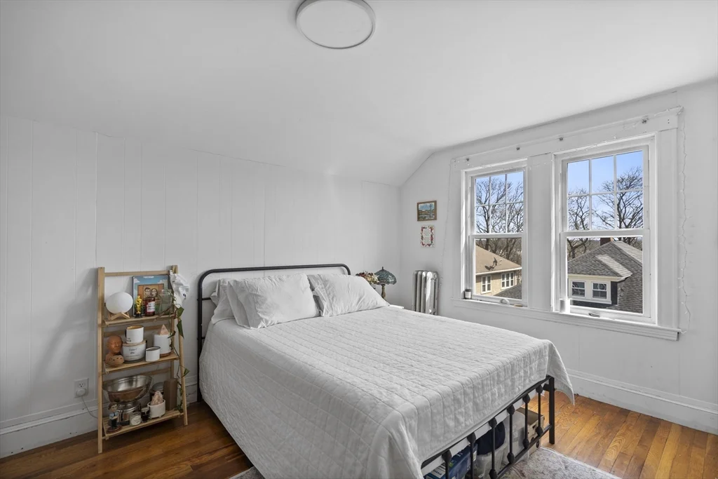 4 bed, 1 bath apartment for rent at 69 Westmoreland St Unit 2, Dorchester — photo 8 of 16
